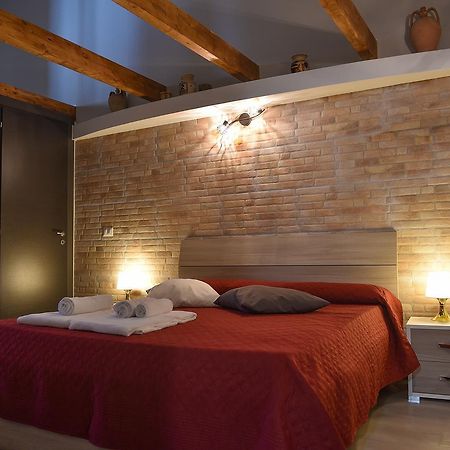 Famigi Bed and Breakfast Neapel Exteriör bild